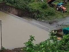 Nashik News : सप्तशृंग गडावरील भवानी पाझर तलाव 'ओव्हरफ्लो ', गडावरील भवानी पाझर तलावाचे जलपूजन