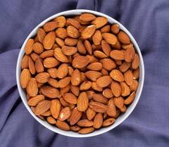 Almonds Benefits: ਭਿੱਜੇ ਹੋਏ ਬਦਾਮ ਖਾਣ ਨਾਲ ਜਾਣੋ ਸਰੀਰ ਨੂੰ ਮਿਲਦੇ ਨੇ ਕਿਹੜੇ ਫਾਇਦੇ