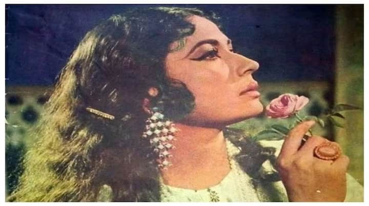 Meena Kumari 90th Birth Anniversary: ​​ਮੀਨਾ ਕੁਮਾਰੀ ਦੀ ਜ਼ਿੰਦਗੀ ਫਿਲਮਾਂ ਨਾਲ ਭਰੀ ਹੋਈ ਸੀ। ਜਿੱਥੇ ਉਨ੍ਹਾਂ ਨੇ ਵੱਡੇ ਪਰਦੇ 'ਤੇ ਕਾਫੀ ਨਾਮ ਕਮਾਇਆ, ਉੱਥੇ ਹੀ ਉਨ੍ਹਾਂ ਨੇ ਆਪਣੀ ਨਿੱਜੀ ਜ਼ਿੰਦਗੀ 'ਚ ਵੀ ਇਹੀ ਦਰਦ ਝੱਲਿਆ।