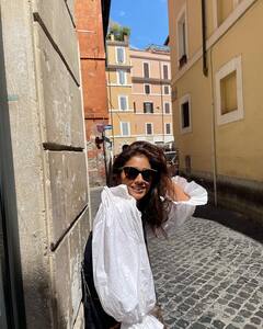 Shriya Saran : ரோம் நகரில் வளம் வரும் நடிகை ஸ்ரேயா சரண்!