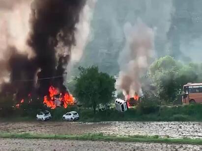 Gurugram Mosque Set On Fire, Cleric Shot Dead In Night Attack Minister Haryana Clashes: மணிப்பூரே ஓயல...கலவர பூமியான ஹரியானா...மசூதிக்கு தீ வைத்து எரிப்பு...உண்மையில் என்னதான் காரணம்?