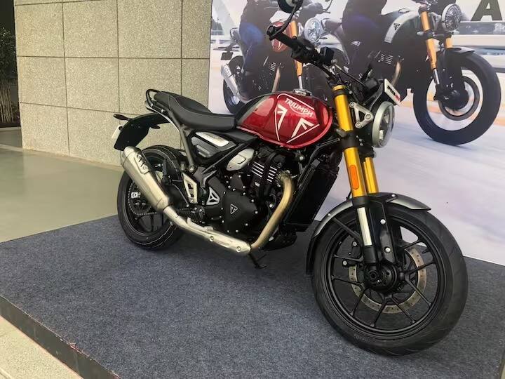 চার নম্বরে রয়েছে Triumph Speed 400, একটি বাইক যৌথভাবে Bajaj ও Triumph এই মাসে লঞ্চ করেছে। এর প্রারম্ভিক মূল্য 2.33 লক্ষ টাকা। এটি হারলে X440 এর সাথে প্রতিযোগিতা করবে।