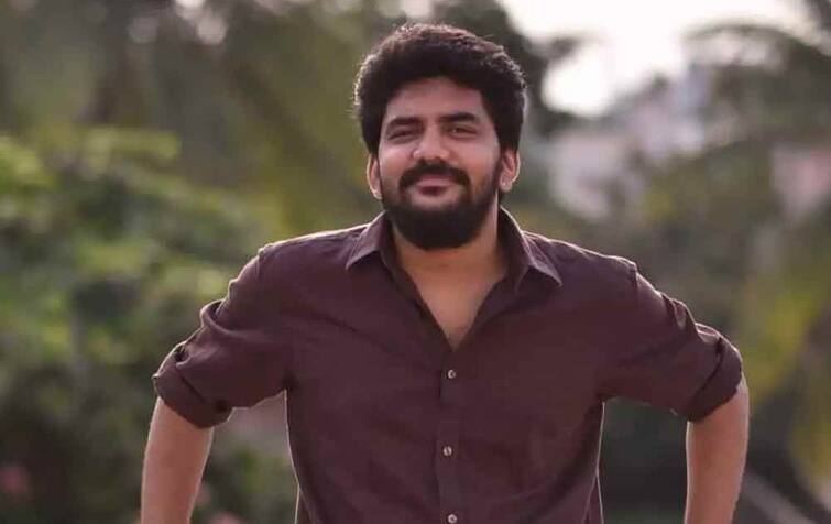 Dada movie actor Kavin to tie the knot with his longtime girlfriend Monica on August Kavin: காதலியை கைபிடிக்கிறார் ’டாடா’ கவின்.. வாவ் இவங்கதான் அந்த பொண்ணா?