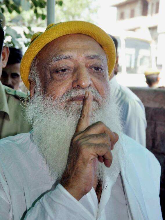 आसाराम से लेकर राम रहीम तक, कितने पढ़े-लिखे हैं ये पॉपुलर बाबा?