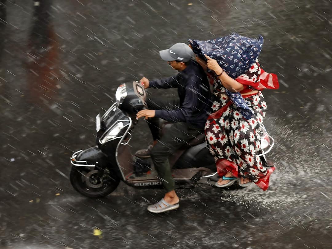 Weather in Telangana Andhrapradesh Hyderabad on 2 August 2023 Monsoon updates latest news here Weather Latest Update: నేడు ఈ జిల్లాల్లో వర్షాలకు అవకాశం, ఇక్కడ తేలికపాటి చినుకులు - ఐఎండీ