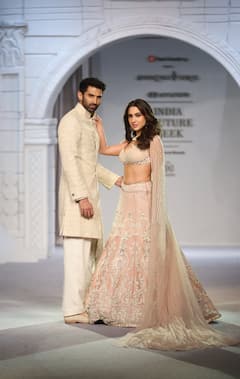 Sara Ali Khan And Aditya Roy Kapur Turn Show Stopper For Shantanu & Nikhil At India Couture Week - See Pics