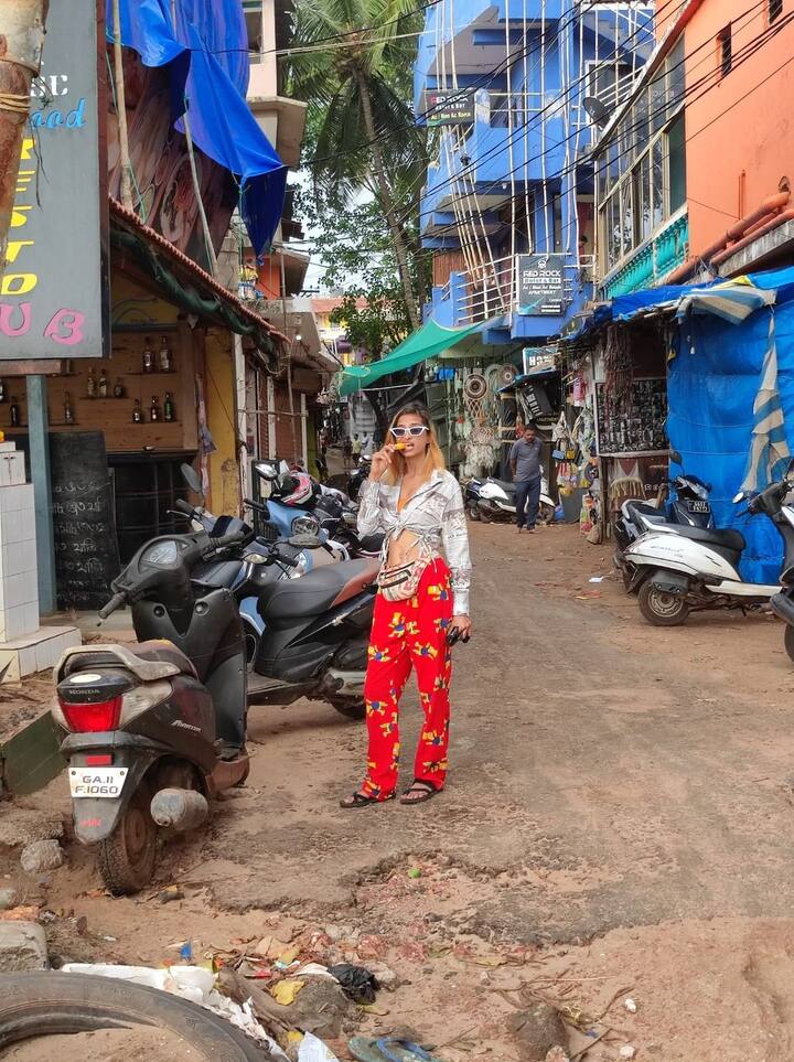 दरअसल हम बात कर रहे हैं शो के सीजन 10 में बतौर कॉमनर हिस्सा लेने वाली कंटेस्‍टेंट प्रियंका जग्‍गा की.  जिन्होंने बिग बॉस हाउस में काफी ज्यादा बवाल मचाया था.