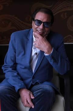 इस दिग्गज अदाकारा से रोमांस करने में छूट जाते थे धर्मेंद्र के पसीने, एक्ट्रेस ने खुद बताई चौंका देने वाली वजह