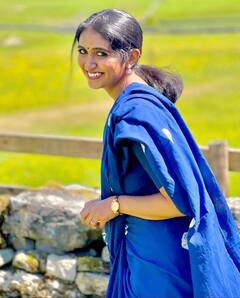 Rinku Rajguru : आताच बया का बावरलं... रिंकू राजगुरूचा निळ्या साडीतील भन्नाट लूक व्हायरल