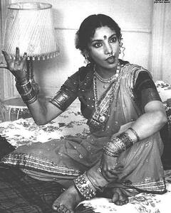 ਧਰਮਿੰਦਰ ਨਾਲ ਕਿਸਿੰਗ ਸੀਨ 'ਤੇ ਸ਼ਬਾਨਾ ਆਜ਼ਮਾ ਦੇ ਪਤੀ ਜਾਵੇਦ ਅਖਤਰ ਦਾ ਕੀ ਸੀ ਰਿਐਸ਼ਨ? ਪਤਨੀ ਦੀ ਇਸ ਹਰਕਤ ਤੋਂ ਹੋ ਗਏ ਸੀ ਸ਼ਰਮਿੰਦਾ