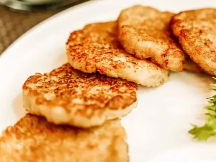 Fried Potato Cakes Recipe:  இதோ இந்த புதிய ஃப்ரைட் பொட்டேடோ கேக்ஸ் ரெசிபியை மின்னல் வேகத்தில் செய்து அசத்திடுங்கள்!