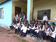 J&K: Parents Lock Government High School In Udhampur District To Protest Against Deteriorating Building Condition