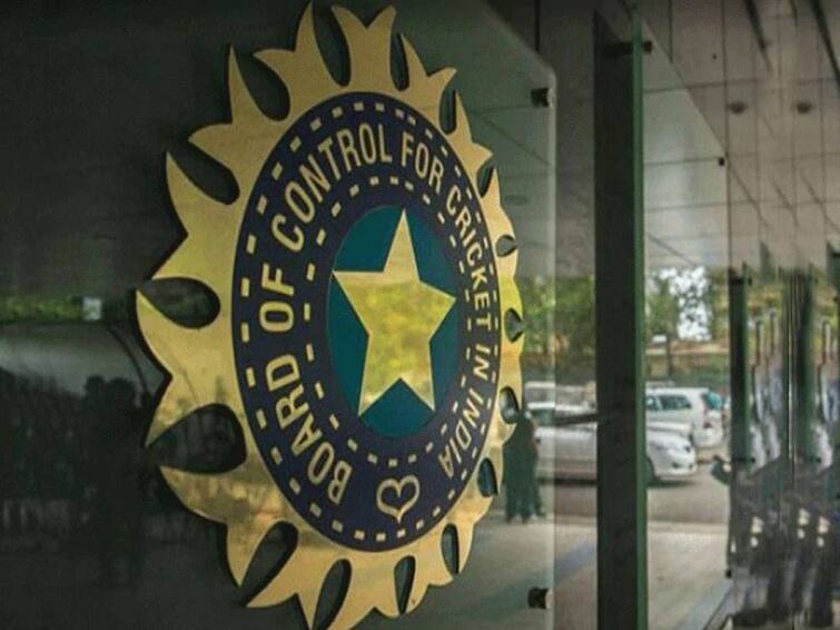 bcci announces the release of invitation to tender for title sponsor rights for bcci events 21 august last date BCCI: இந்திய அணிக்கு டைட்டில் ஸ்பான்சராக இருக்கணுமா..? பிசிசிஐ கொடுத்த அறிவிப்பு.. படையெடுக்கும் நிறுவனங்கள்!