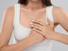 Period Symptoms and Signs: पीरियड्स से पहले ब्रेस्ट में होता है दर्द, तो लक्षणों की पहचान कर... ऐसे पाएं छुटकारा