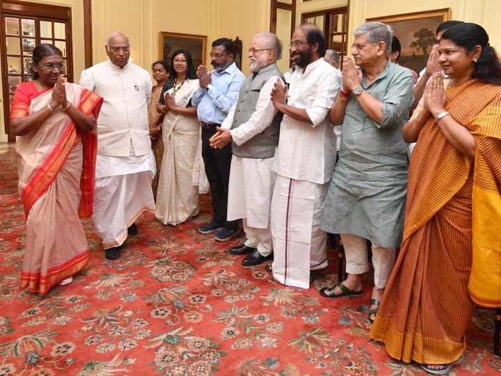 A delegation of 31 Opposition leaders of the INDIA bloc, led by Congress chief Mallikarjun Kharge, met President Droupadi Murmu on Wednesday over the situation in Manipur and submitted a memorandum. (Source: ANI)