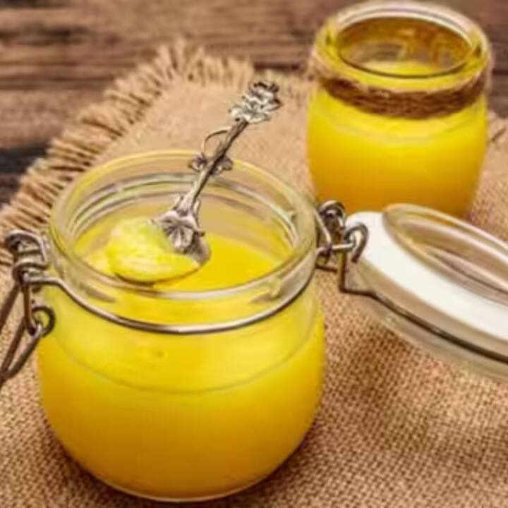 আবার কেউ কেউ বিশ্বাস করেন যে, ঘি ওজন কমাতে সাহায্য করে। এই কারণেই যাঁরা ওজন কমানোর চেষ্টা করছেন তাঁরা নির্দ্বিধায় ঘি খেতে থাকেন। এখন প্রশ্ন, আসল সত্যটা কি ?