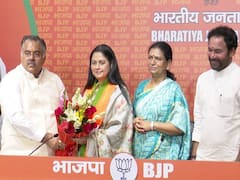 బీజేపీలో చేరిన నటి జయసుధ, ఏడాదిగా చర్చలు - నేడు ఢిల్లీలో కాషాయ కండువా