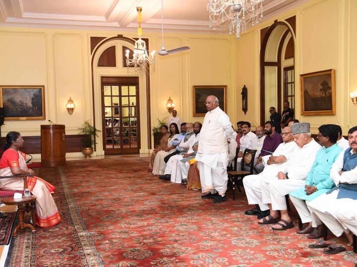 The meeting comes amid an impasse in Parliament over the Opposition's demand for a response by Prime Minister Narendra Modi on the issue. (Source: ANI)