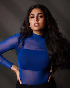 Faria Abdullah: గ్లామరస్‌గా కనిపిస్తున్న ఫరియా అబ్దుల్లా