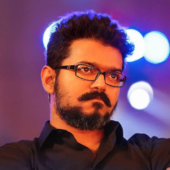 தற்போது ஜிகர்தண்டா டபுள் எக்ஸ் படத்தில் பிசியாக உள்ளார்.