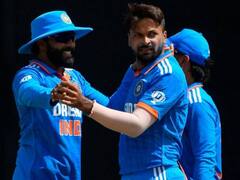 मुकेश कुमार ने तीसरे वनडे में दिखाया गेंद से कमाल, स्विंग और रफ्तार का दिखा जादू