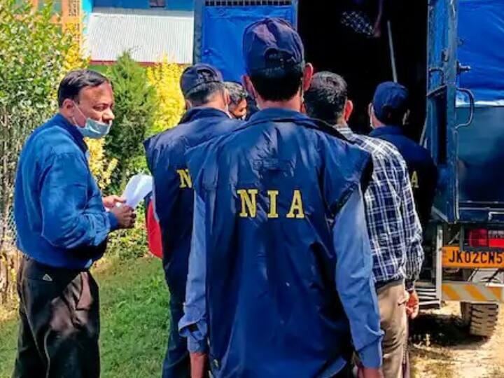 NIA declares six gangster terrorists as fugitive criminals Khalistani terrorists also included NIA ने 6 गैंगस्टर-आतंकवादियों को भगोड़ा घोषित किया, जानें कौन-कौन हैं लिस्ट में?