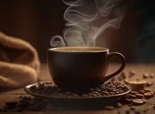 attention-your-body-can-be-in-such-a-bad-condition-by-drinking-excessive-coffee Drinking Too Much Coffee: ਸਾਵਧਾਨ! ਜੇਕਰ ਤੁਸੀਂ ਵੀ ਆਪਣੀ ਥਕਾਵਟ ਦੂਰ ਕਰਨ ਲਈ ਪੀਂਦੇ ਹੋ ਬਹੁਤ ਜ਼ਿਆਦਾ ਕੌਫੀ, ਤਾਂ ਛੱਡ ਦਿਓ ਇਹ ਆਦਤ, ਹੋ ਸਕਦਾ ਬੂਰਾ ਹਾਲ