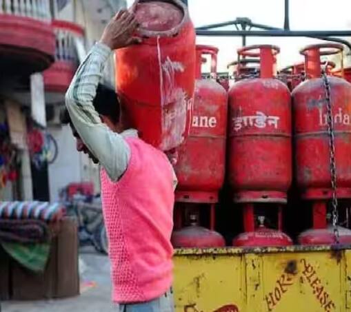 ਇਨ੍ਹਾਂ ਸਾਰੇ ਦਸਤਾਵੇਜ਼ਾਂ ਦੀਆਂ ਕਾਪੀਆਂ ਬਿਨੈ-ਪੱਤਰ ਦੇ ਨਾਲ ਡੀਲਰ ਦੇ ਦਫ਼ਤਰ ਵਿੱਚ ਜਮ੍ਹਾਂ ਕਰੋ। ਤੁਹਾਨੂੰ ਕੁਝ ਦਿਨਾਂ ਵਿੱਚ ਇੱਕ ਨਵਾਂ ਕਨੈਕਸ਼ਨ ਮਿਲੇਗਾ।