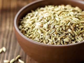 इन 8 कारणों की वजह से करें सौंफ का सेवन, ब्रेन से लेके बॉडी टेंपरेचर सब करेगा कंट्रोल