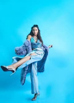 नोरा फतेही को सेट पर को-एक्टर ने मारे थप्पड़...खींचे बाल, जब छलका एक्ट्रेस का दर्द..