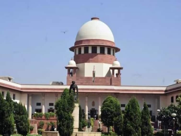 supreme court to hear pleas challenging jammu and Kashmir abrogation of Article 370 from today ஜம்மு-காஷ்மீர் சிறப்பு அந்தஸ்தை ரத்து செய்த மத்திய அரசு.. எதிர்த்த மனுக்கள் மீது இன்று முதல் விசாரணை!