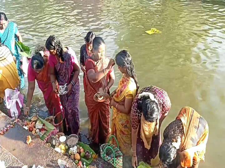 பூம்புகார், காவிரி துலாக்கட்டம் பகுதிகளில் ஆடி பெருக்கு விழா கோலாகலம்