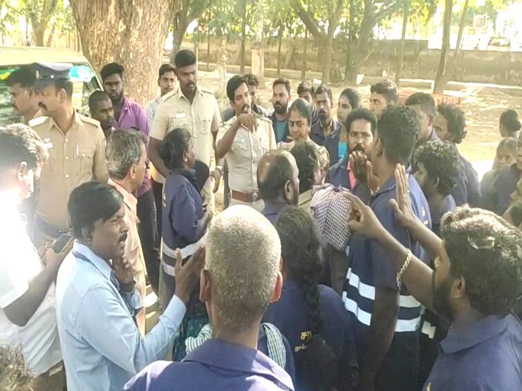 Mayiladuthurai municipality cleaning workers protest vehicles TNN தூய்மை பணியில் ஈடுபட மறுக்கும் பணியாளர்கள் - மயிலாடுதுறையில் சிக்கல்