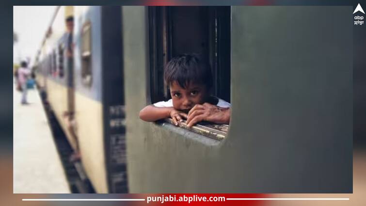 Indian Railway: What will happen if someone gets sick in a moving train? Learn how to get treatment Indian Railway: ਤੁਸੀਂ ਕਦੇ ਸੋਚਿਆ ਕਿ ਜੇਕਰ ਕੋਈ ਚਲਦੀ ਟਰੇਨ ਵਿੱਚ ਬਿਮਾਰ ਹੋ ਜਾਵੇ ਤਾਂ ਕੀ ਹੋਵੇਗਾ? ਜਾਣੋ ਕਿਵੇਂ ਮਿਲਦਾ ਇਲਾਜ