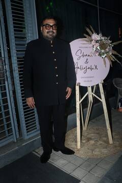 Anurag Kashyaps Daughter Engagement Photos: पापा का हाथ थामे ब्वॉयफ्रेंड शेन से सगाई करने पहुंचीं अनुराग कश्यप की बेटी आलिया कश्यप, भावुक हुए फिल्ममेकर!