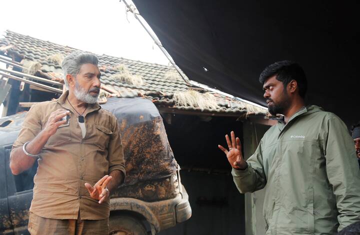 பிரபு ராகவ் ஒளிப்பதிவு செய்ய, ராட்சசன் பட இசையமைப்பாளர் ஜிப்ரான் இசையமைத்துள்ளார்.