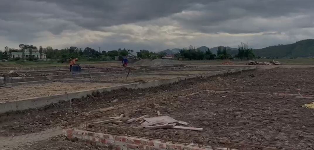 Construction Of Temporary Houses For Those Displaced Begins In Manipur. First Visuals Out