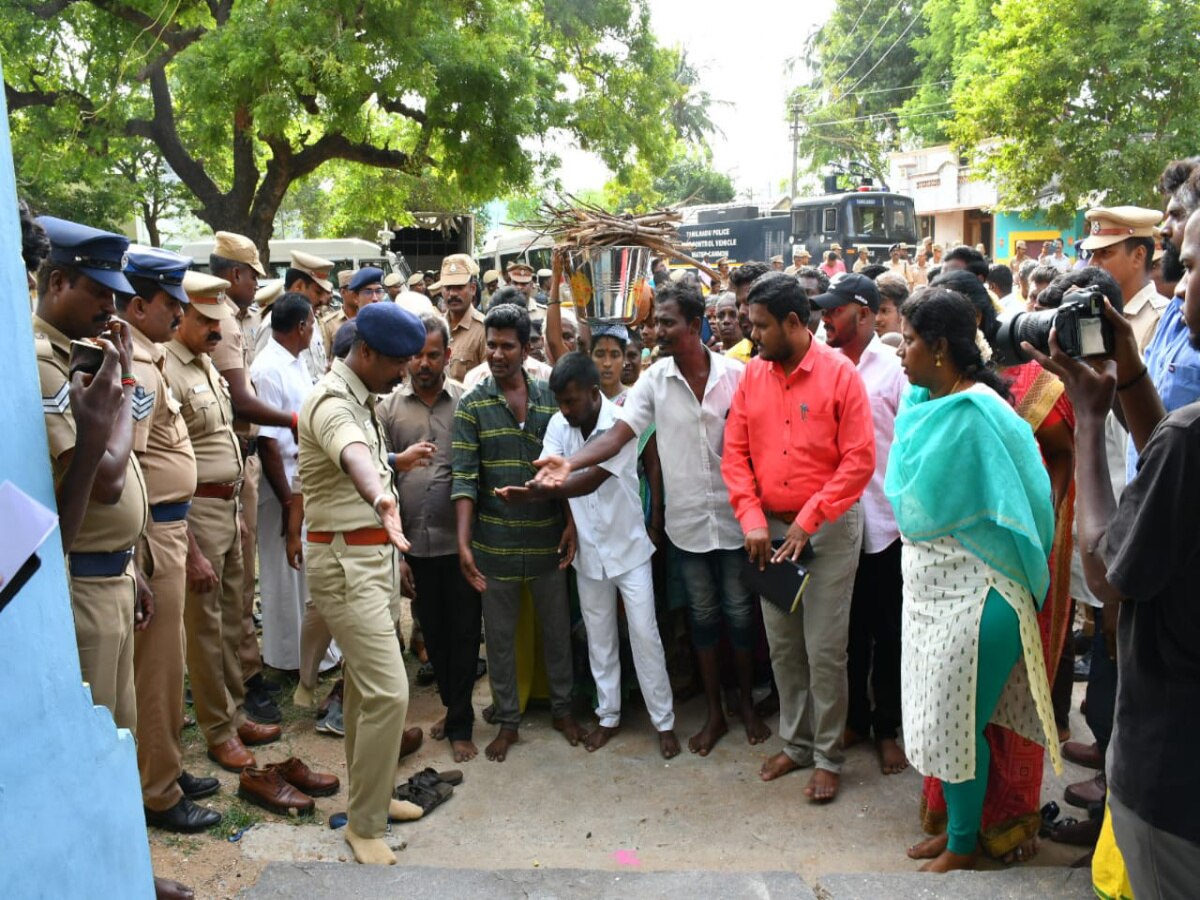 திருவண்ணாமலையில் 100 ஆண்டுக்கு பின் கோயிலுக்குள் சென்று வழிபாடு; மகிழ்ச்சியில் பட்டியலின மக்கள்