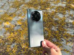 Best smartphones: 25000 के बजट में ये हैं आपके लिए बेस्ट ऑप्शन, बैटरी, परफॉर्मन्स और कैमरा हमने सभी का रखा है ध्यान