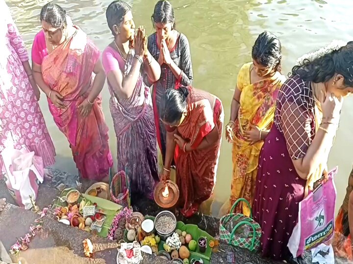 பூம்புகார், காவிரி துலாக்கட்டம் பகுதிகளில் ஆடி பெருக்கு விழா கோலாகலம்