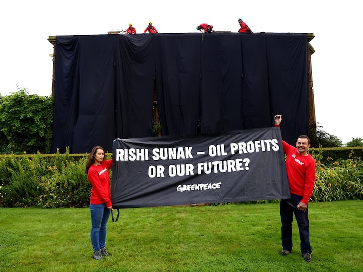 UK PM Rishi Sunak Home Draped In Black Fabric Amid Criticism Over Oil Policy Watch Video expansion of North Sea oil and gas drilling UK PM Rishi Sunak's Home Draped In Black Fabric Amid Criticism Over Oil Policy — WATCH