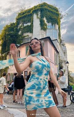 Avneet Kaur: ਪੈਰਿਸ ਵਿੱਚ ਛੁੱਟੀਆਂ ਦਾ ਆਨੰਦ ਲੈ ਰਹੀ ਅਵਨੀਤ ਕੌਰ, ਗਲੈਮਰਸ ਫੋਟੋਆਂ ਨੇ ਵਧਾ ਦਿੱਤਾ ਇੰਟਰਨੈੱਟ ਦਾ ਤਾਪਮਾਨ