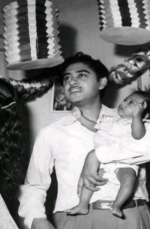 किशोर कुमार ने मधुबाला के सामने शादी का प्रस्ताव रख दिया. ऐसे में मधुबाला तो खुश थीं लेकिन उनका परिवार इस शादी के खिलाफ था. वहीं किशोर कुमार की फैमिली ने भी इस शादी को स्वीकार नहीं किया.