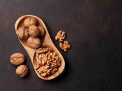 वजन घटाने के लिए फायदेमंद है अखरोट, बस जान लें इसे खाने का सही तरीका