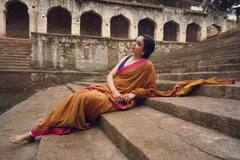 Ritu Varma Photos: சேலையில் அசத்தும் நடிகை ரித்து வர்மாவின் அழகிய புகைப்படங்கள்!