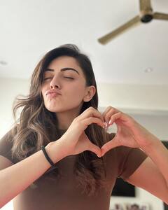 Hansika Motwani: 'কোই মিল গয়া'-র ছোট্ট মেয়েটিকে মনে আছে? হংসিকা মোতওয়ানি এখন কী করছেন?