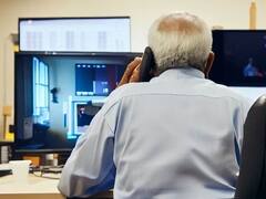 फोन पर हिन्दी बोलना पड़ गया भारी, चली गई इस इंजीनियर की नौकरी