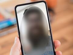 రెండు నిమిషాలు హిందీలో మాట్లాడినందుకు ఉద్యోగం పోయింది!