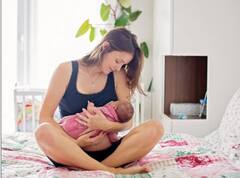 Breastfeeding Week:জন্মের পর প্রথম ৬ মাস কেন ভরসা শুধু মাতৃদুগ্ধে?