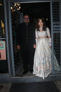 Anurag Kashyaps Daughter Engagement Photos: पापा का हाथ थामे ब्वॉयफ्रेंड शेन से सगाई करने पहुंचीं अनुराग कश्यप की बेटी आलिया कश्यप, भावुक हुए फिल्ममेकर!